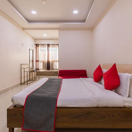 Ruchishree Garden Hotel Уджайн Екстериор снимка